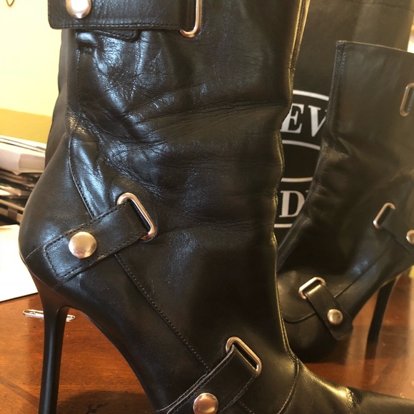 ALDO SEXY BOOTS! - Picture 2 of 3